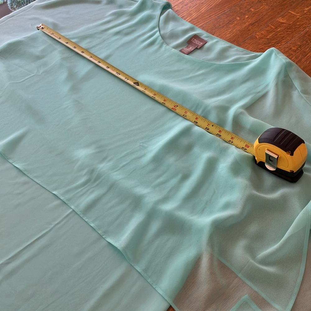 Chico's Size 3 (L) Seafoam Green Tiered Lightweight Flowy Blouse Tunic Length - Picture 9 of 12